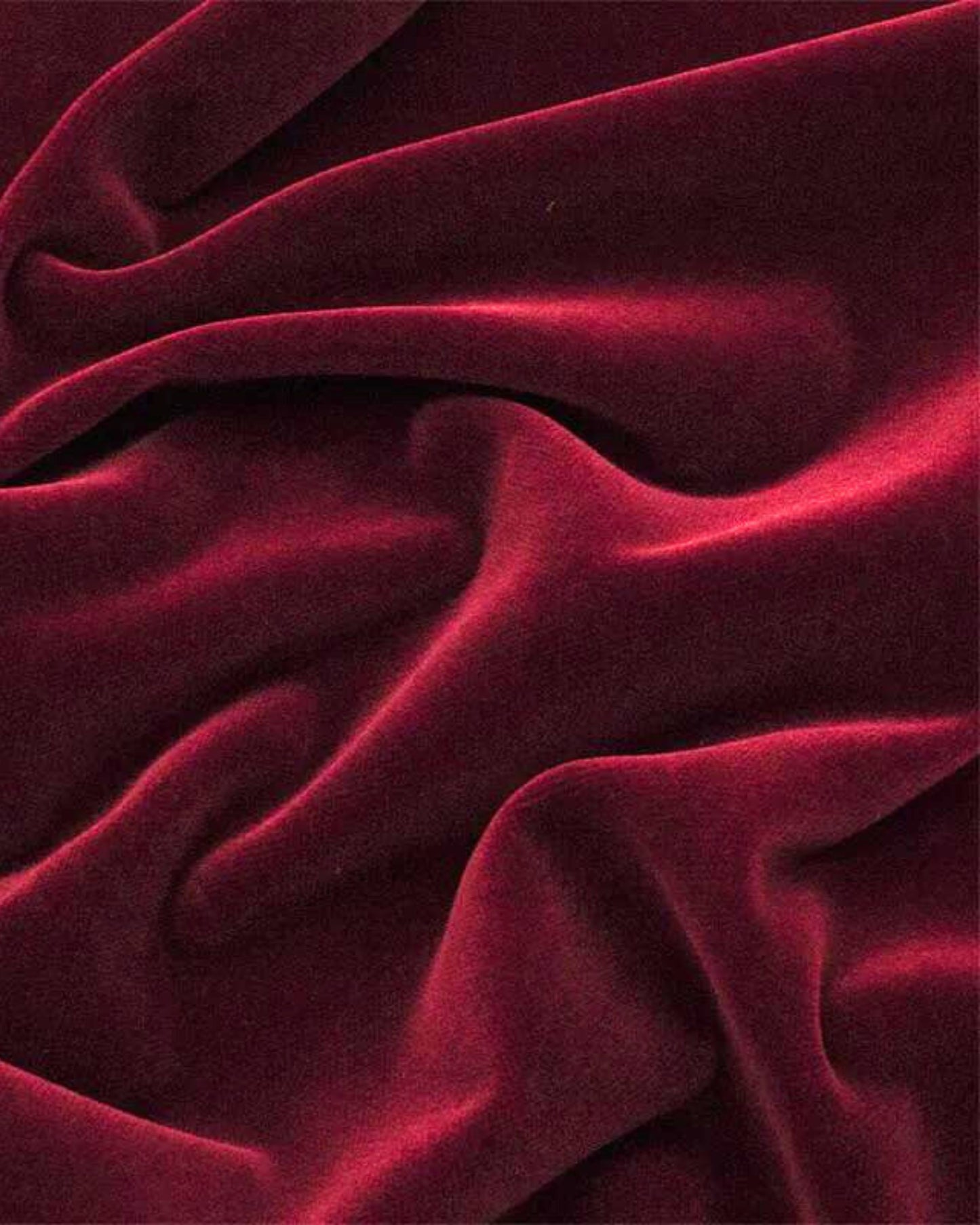 dettaglio velluto bordeaux